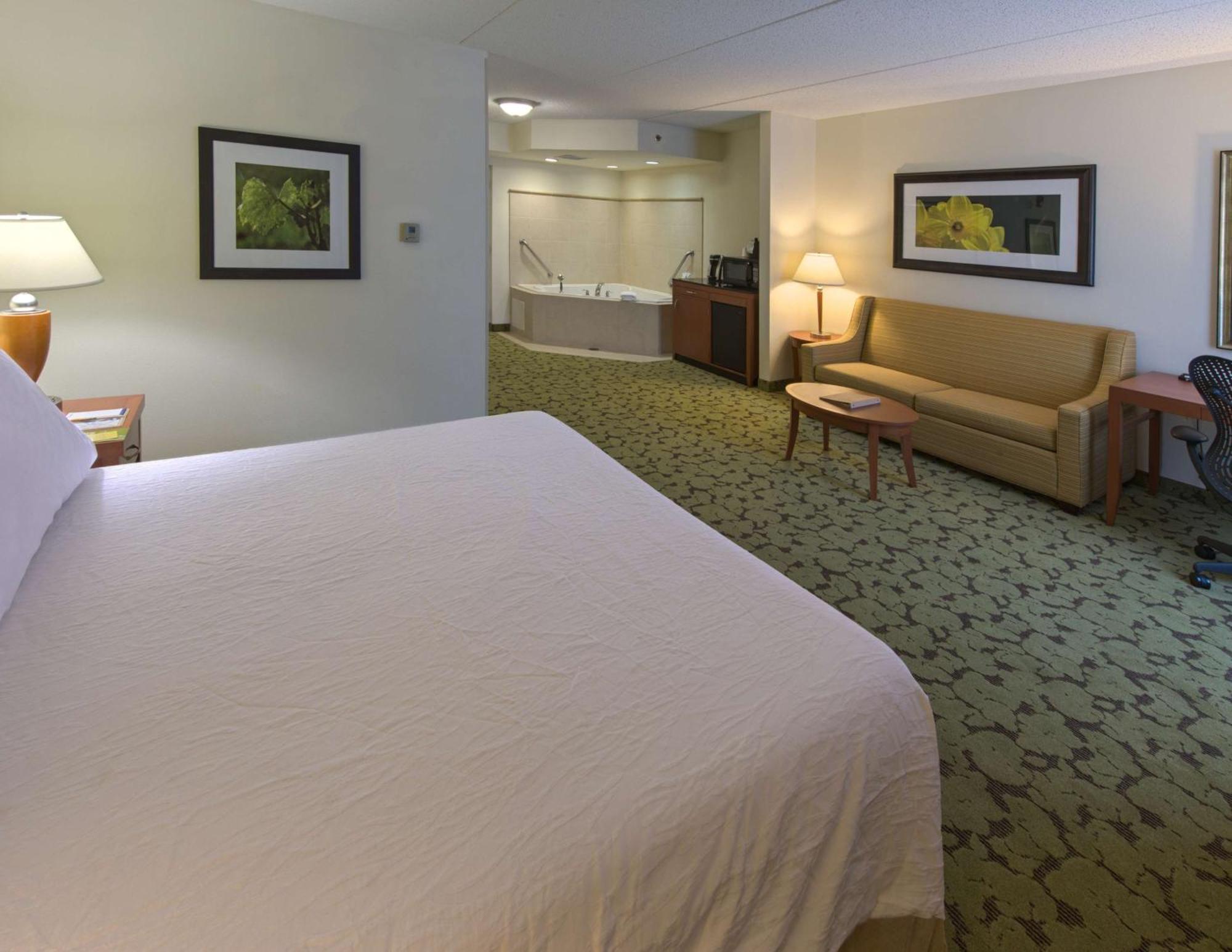Hilton Garden Inn Tallahassee Central Exterior foto