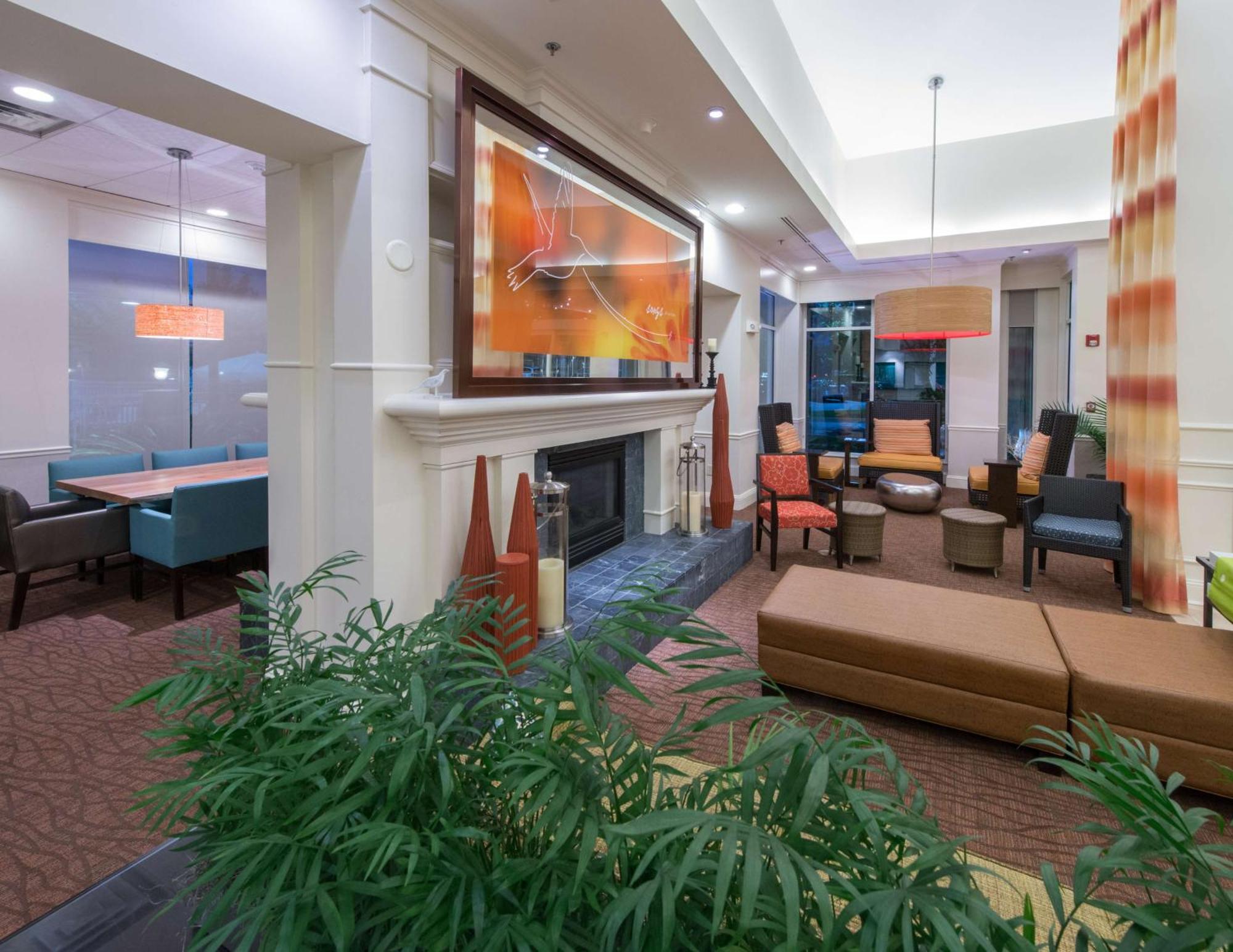 Hilton Garden Inn Tallahassee Central Exterior foto